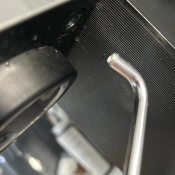 Garanti Sonrası Espresso Makinesinin Süt Köpürtücüsü Koptu Ve Ücretsiz Onarım Talebi