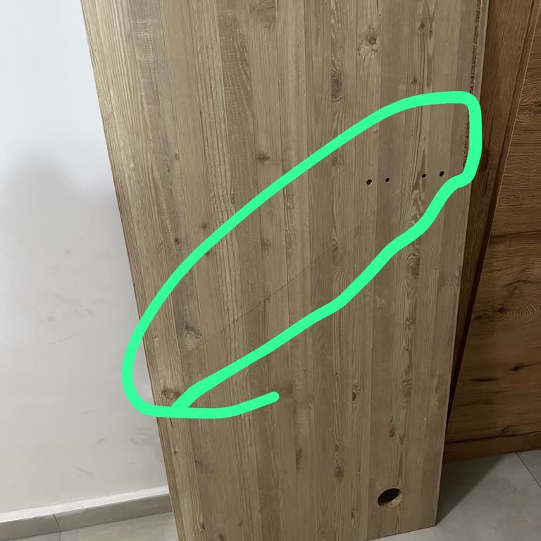 Kırık Çalışma Masası Teslim Edildi Müşteri Hizmetlerinden Yanıt Gelmedi