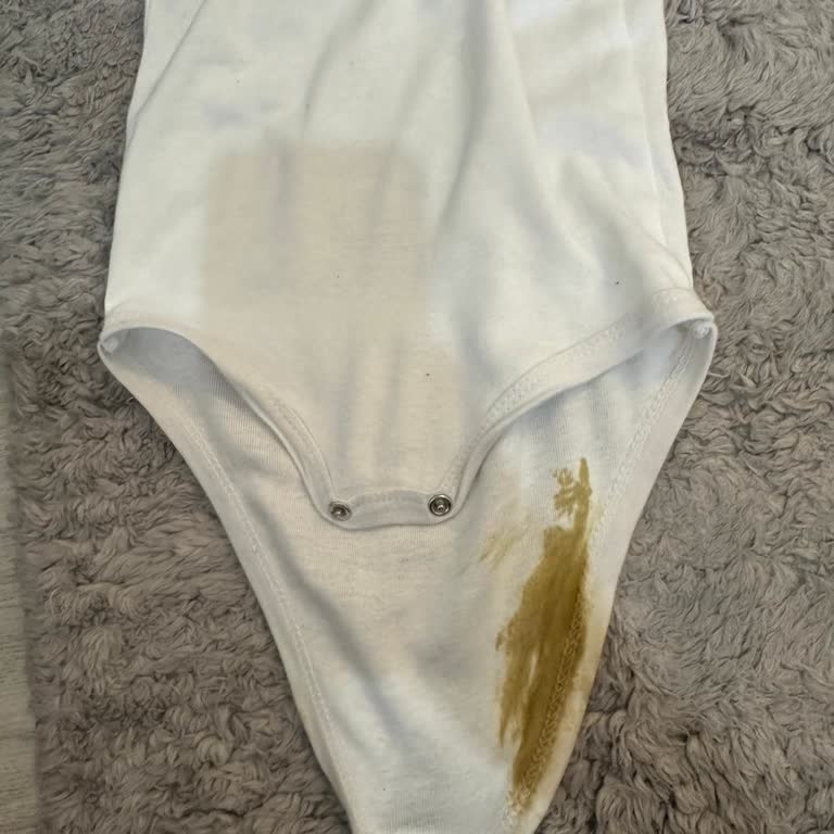 Sürekli Sızma Ve Lekeli Atletler Üzerinde Şikayet