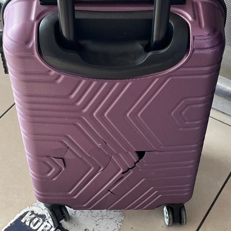 Bagajım Kırıldı, Metro Turizm Personelinin Dikkatsizliği Mağdur Etti