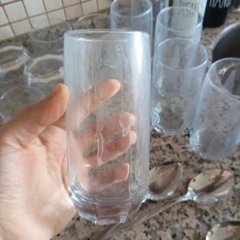 Bulaşık Deterjanı Bardak Ve Kaşıkları Mahvetti Para İadesi Ve Tazminat Talebi