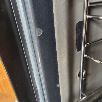 Siemens Ankastre Fırınında Emaye Dökülmesi Ve Garanti Reddi