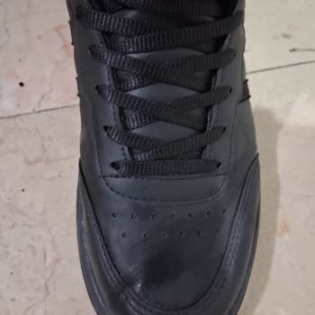 Sıkı Ayakkabı Parmakları Sıkıp Ağrıya Sebep Oldu, Büyüğüyle Değişim İstiyorum