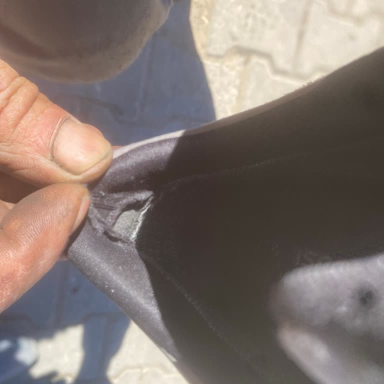 Boyner Gaziantep Mağazasındaki Günlük Ayakkabıda Çürüme Ve Yırtılma