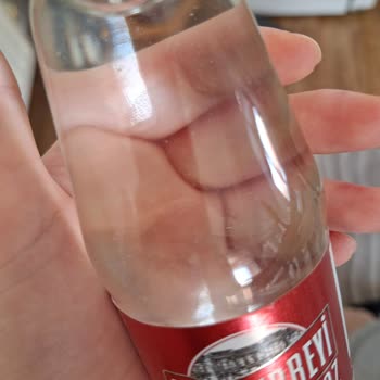 Açılmamış Şişede Beyaz Parçacıklar Bulunması Sağlık Endişesi