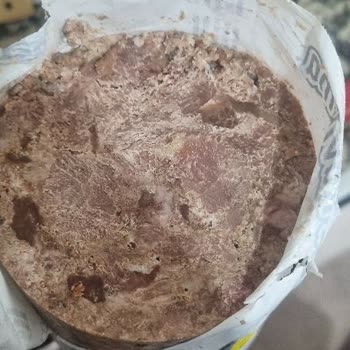 Zırhlıoğlu Zincir Marketin Kavurmasında Jöle Benzeri Şeffaf Parçalar Ve Sağlık Endişesi