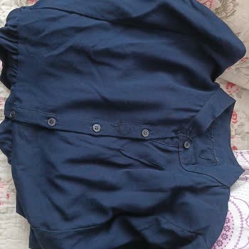 Elbisemis Yanlış Beden Ve Alakasız Ürün Gönderildi, Satıcı Yanıt Vermedi