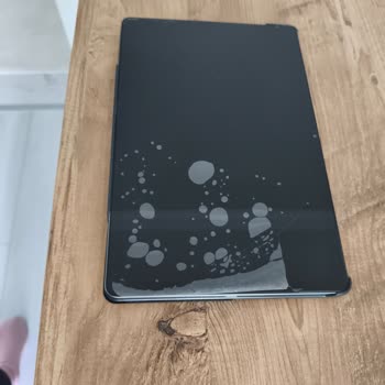 Kırılmaz Cam Sözüyle 1.000 TL'lik Plastik Koruyucu Üç Gün İçinde Yırtıldı