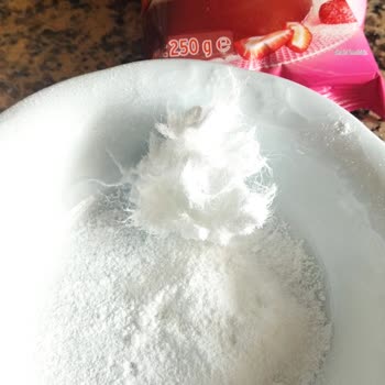 Piyale Pudra Şekerinde Yabancı Bez Parçası Sağlık Riski