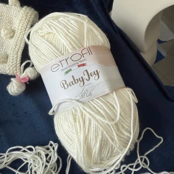 Etrofil İpliğinde Hatalı Sarım, Düğümler Ve Kalınlık Farkı Nedeniyle Örgü İmkansız