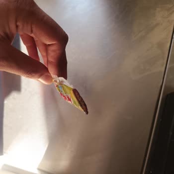 Haribo Miami Uzun Stick Paketi Yarı Açık Ve Hijyen Riski