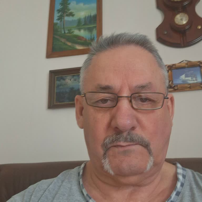 Одноклассники Со вчерашнего дня не могу зайти в профиль, постоянная загрузка без ошибки