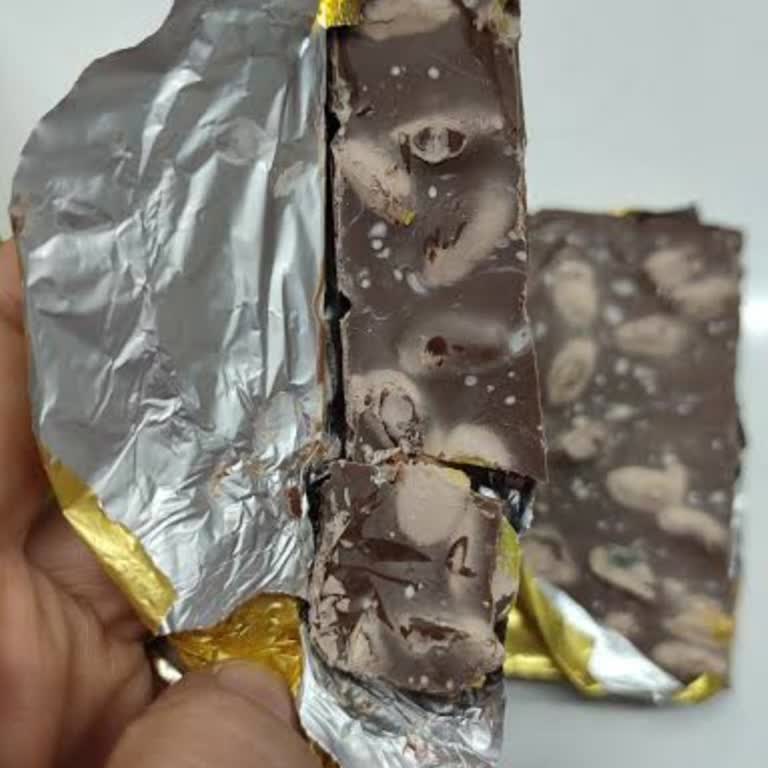 Küflü Çikolata Satışı Sağlık Endişesi Ve Güveni Sarsıyor