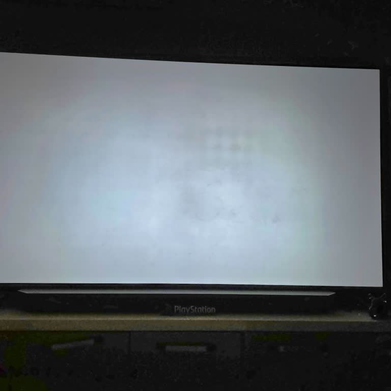 TCL 75 İnç Televizyon Değişim Kararı İhmal Edildi Ve Müşteri Tek Başına Kutuya Almak Zorunda