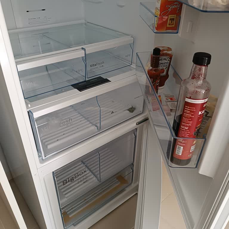 Bosch Buzdolabında İnvertör Kartı Yanması Ve Servis İhmali