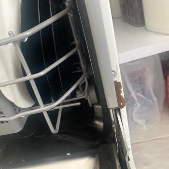 Arçelik Bulaşık Makinemde Paslanma Sorunu Ve Ücretsiz Onarım Talebi