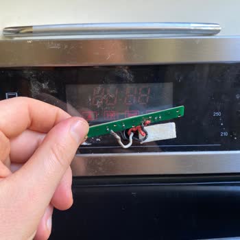 Teka HK 700 Ankastre Fırının Saat Ve Tuş Takımı Arızası, Yedek Parça Talebi