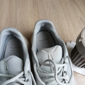 Nike Ayakkabısında Topuk Bozulması Ve FLO Mağazasının İlgisiz Tutumu