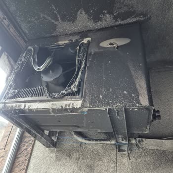 ECA Kombi Yangını Sonucu Evde Büyük Maddi Zarar Ve Sorumluluk Reddi