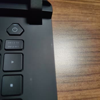 Kutu Bandrolü Açılmış Ve Çizikli Laptop İçin Haksız Servis Ücreti İtirazı