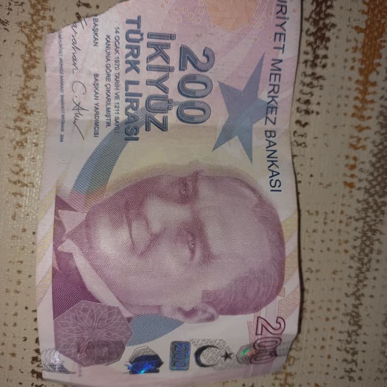 ATM'de 200 TL Banknotun Yırtılması Ve Tamamının Ödenmesi Talebi