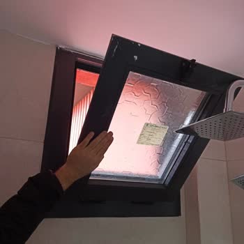 Ekva İnşaat Aydın'da Düşük İşçilik, Rutubet ve Ruhsat Eksikliğiyle Mağduriyet