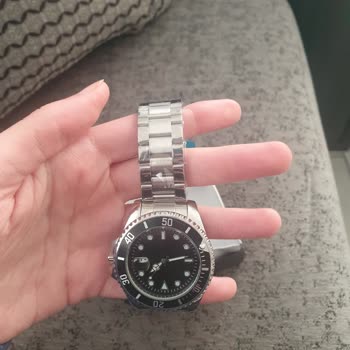 İsim Yazısı Eksik Ve Kutu Deforme Gelen Saat Şikayeti