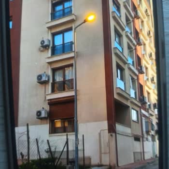 Sokak Aydınlatması Çözülmedi Ve Sahte Fotoğrafla Kapatıldı