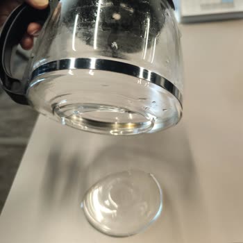 Cam Demlikte Tekrarlayan Çatlama Sorunu Ve Ücretsiz Değişim Talebi