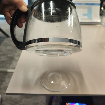 Cam Demlikte Tekrarlayan Çatlama Sorunu Ve Ücretsiz Değişim Talebi