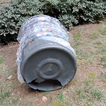 Kırık Çöp Kovası Teslimatı İçin İade Talebi