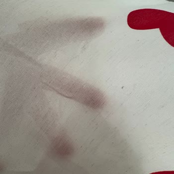 Yanıltıcı Reklamla Satın Alınan Kalitesiz Yastık Ve Nevresim Şikayeti