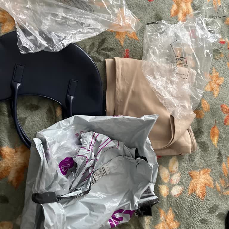 Siparişte Yeşil Sweat Eksik Hızlı Gönderim Talebi