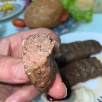 Migros Sancaktepe Yenidoğan Şubesinde Köfte İçinde Kıl Bulunması Hijyen Endişesi