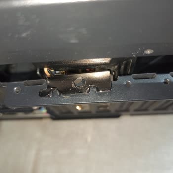 Ağırlık Nedeniyle GPU Sarkması Ve Braket Bükülmesi