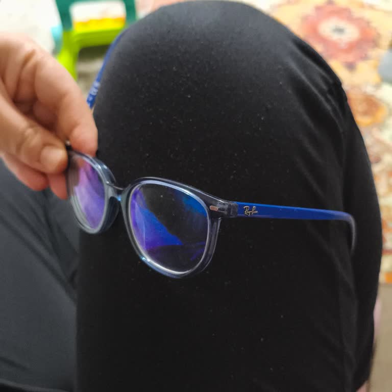 Sahte Camlı Ve Sürekli Gevşeyen Çocuk Gözlüğü İçin İade Talebi