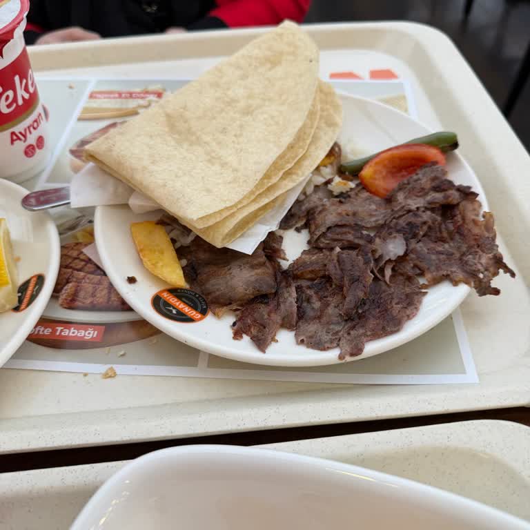 Yanık Döner Servisi, Yetersiz Değişim Ve Kötü Müşteri Tutumu