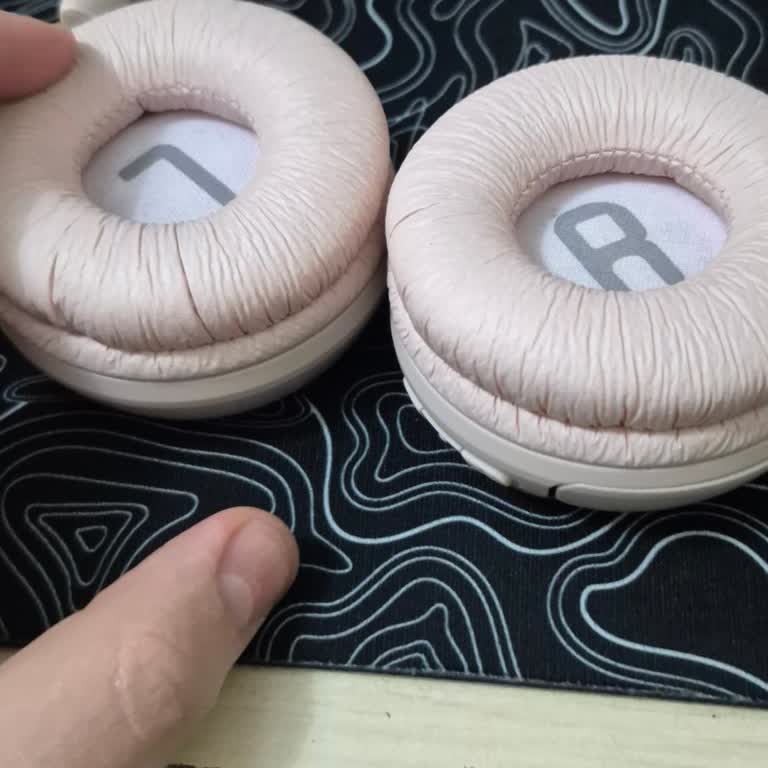 JBL 500 BT Kulaklık Şarj Sonrası Cızırtı Veriyor Ve Açılmıyor