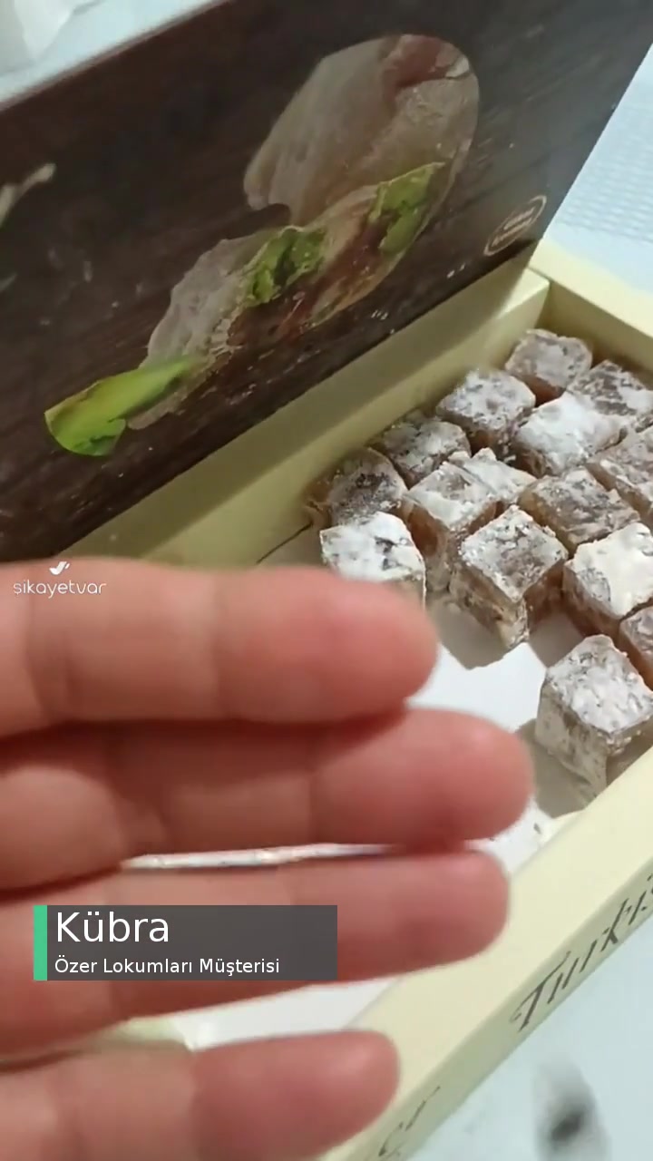 Özer Lokumdan Çıkan Taşın Büyüklüğü Gayet Net Görünüyor! videonun kapak resmi