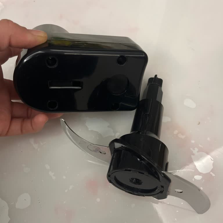 Bıçak Haznesi Temizlenemiyor Ve Koku Yapıyor