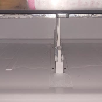 Sebzelik Bölümünde Su Sızıntısı Ve Donma, Garanti Kapsamında Çözüm Talebi