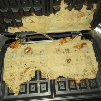 Waffle Makinesinde Hamur Yapışması Nedeniyle Kullanılamaz Durum