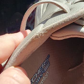 Skechers Ayakkabısının Astarı Dört Ayda Deforme Oldu, Kalite Şüphesi