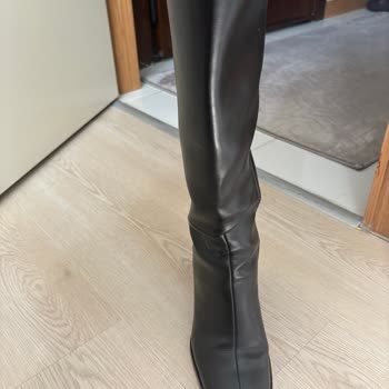 Roger Siyah Mat Küt Burunlu Çizmemde Ön Kısım Yırtılması Ve Değişim Talebi