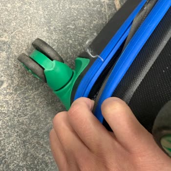 Sabiha Gökçen Çukurova Uçuşunda Bagaj Hasarı Ve Çözüm Eksikliği