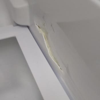 Buzdolabının İç Duvarı Kırıldı, Yetkili Servis Değişimi Reddetti