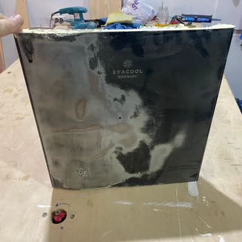 Evacool Buzdolabı Kapak Parçası Tedarik Edilemiyor, Müşteri Destek Yok