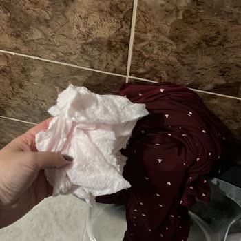 Şok Market Koza Pijamasının Renk Aketi Ev Eşyalarına Zarar Verdi Ve Tazminat Talebi