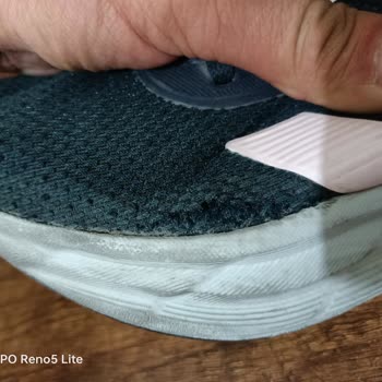 In Street Adidas Ayakkabısında Hızlı Aşınma Ve Mağaza Desteği Yokluğu