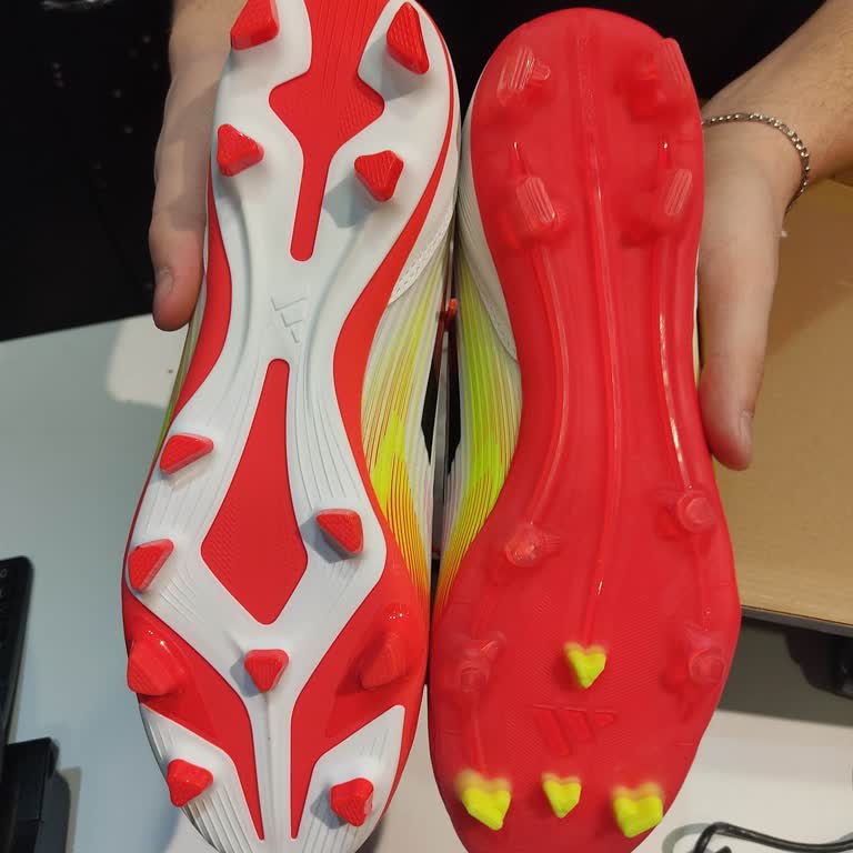 Boyner’den Aldığım Krampon Çifti Farklı Modellerde: Doğru Çifti Değiştirilmesini İstiyorum